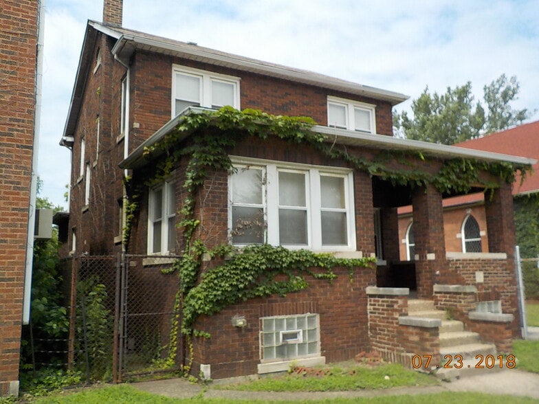 More Photos Of 4822 Kennedy Ave, East Chicago Religious Facility For Sale