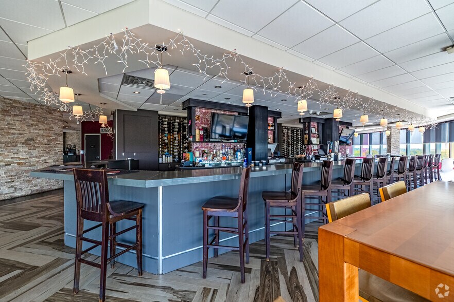 More Photos Of 50 Kenny Pl, Saddle Brook Hospitality For Sale