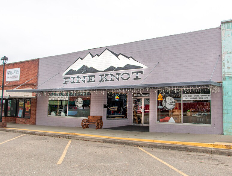 Primary Photo Of 110 N Broadway St, Broken Bow General Retail For Sale