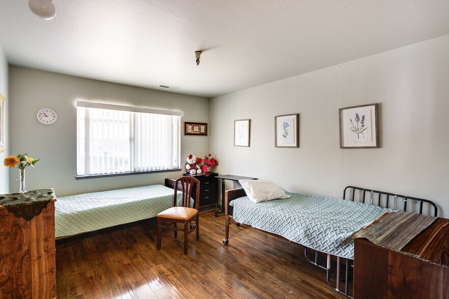 More Photos Of 18905 Standish Ave, Hayward Assisted Living For Sale