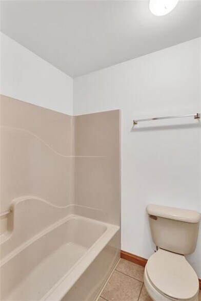 More Photos Of 457 2nd St, California Apartments For Sale