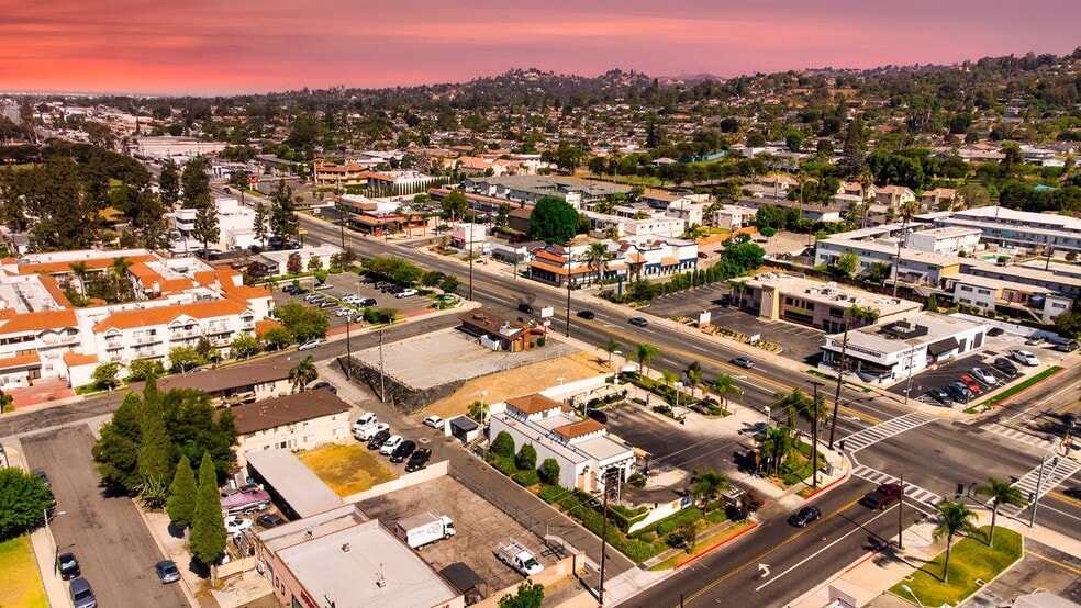 More Photos Of 150 W Whittier Blvd, La Habra Restaurant For Sale