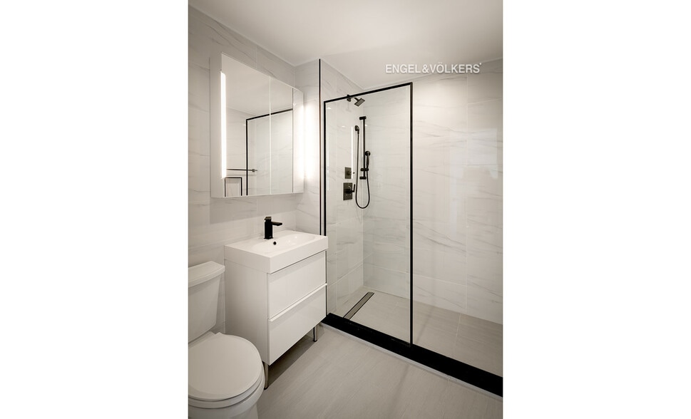 More Photos Of 27-04 Astoria Blvd, Astoria Apartments For Sale