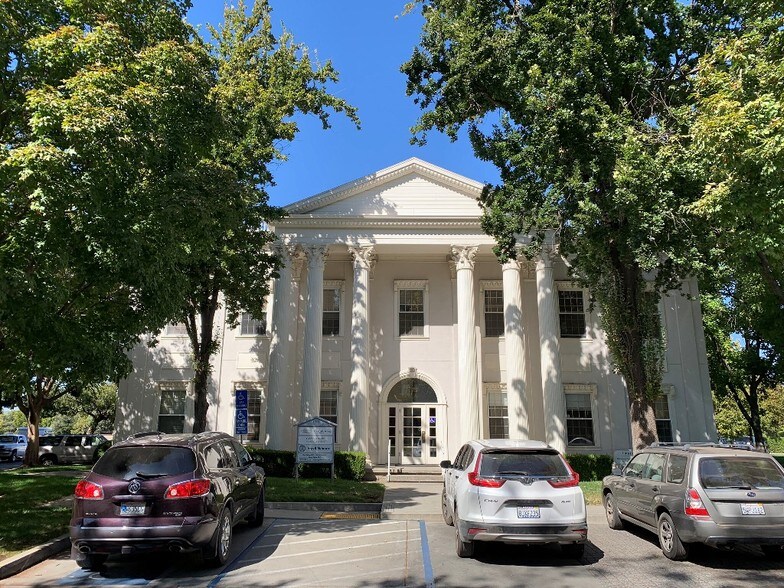 More Photos Of 110 Independence Cir, Chico Medical For Sale