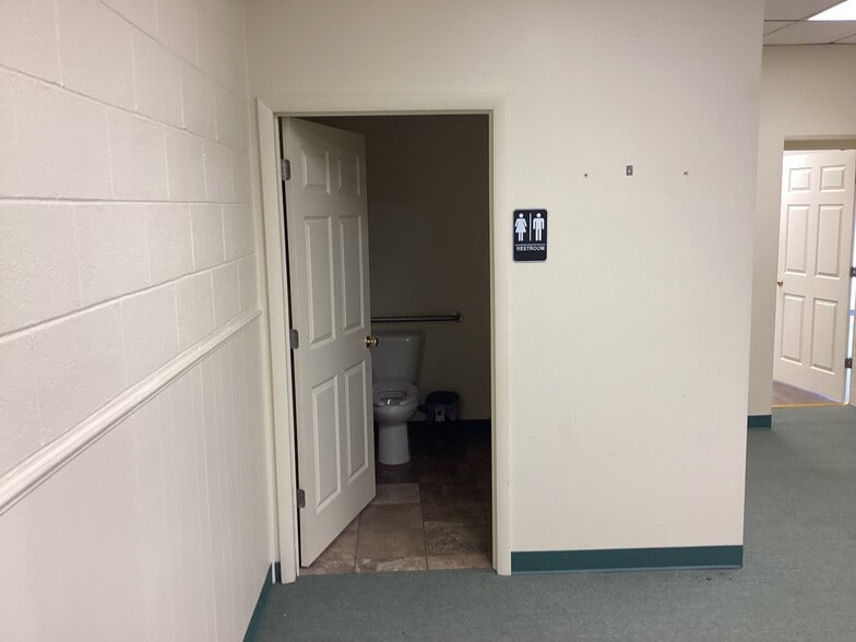 More Photos Of 402 W Main St, Stroud Storefront For Sale