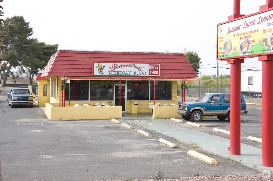 Primary Photo Of 1321 W Highway 85, Buckeye Restaurant For Sale