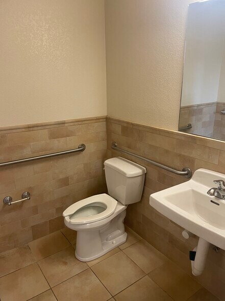 More Photos Of 96 W Campbell Ave, Campbell Office For Lease