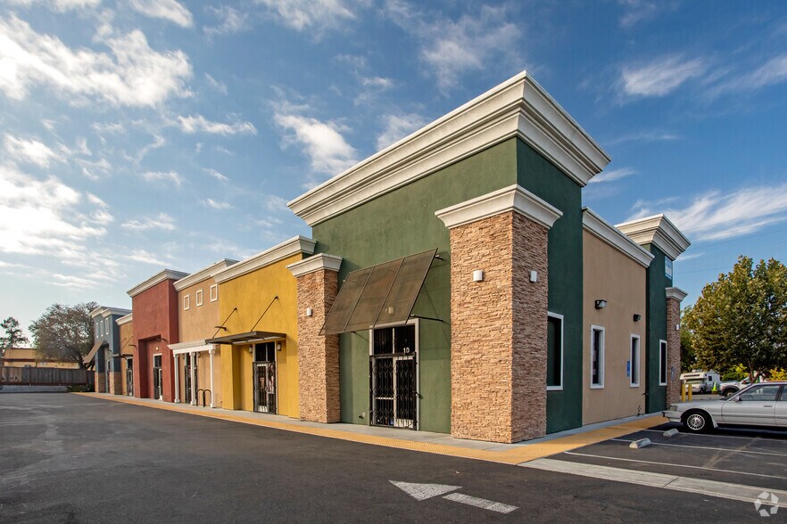More Photos Of 158 S King Rd, San Jose Freestanding For Lease