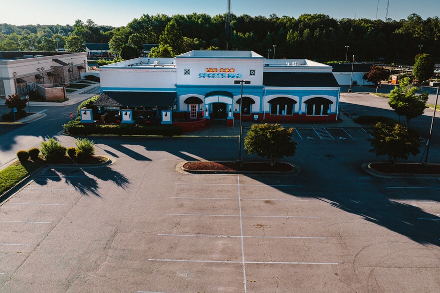 More Photos Of 11581 Robious Rd, Richmond Restaurant For Sale