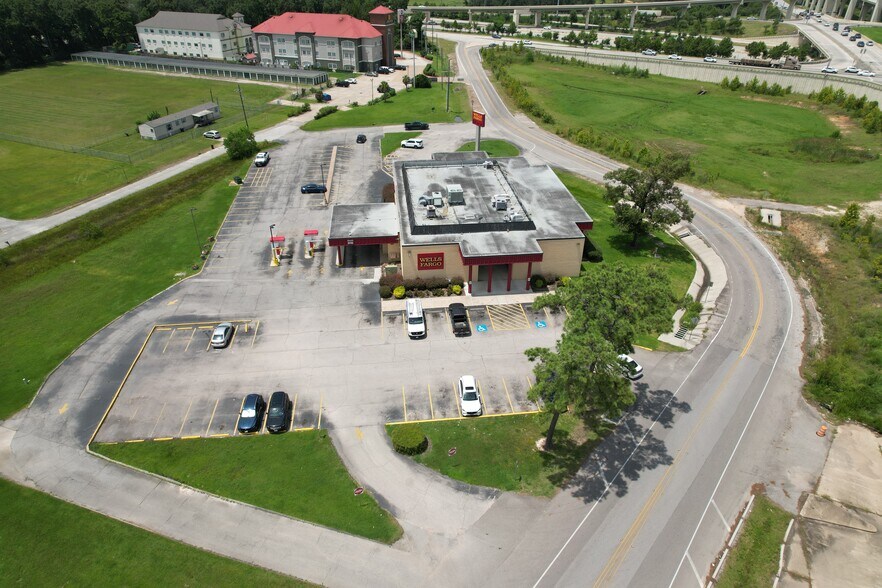 More Photos Of 22420 Community Dr, New Caney Bank For Sale