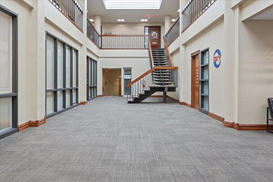 More Photos Of 1803-1807 Capitol Ave, Cheyenne Office For Sale