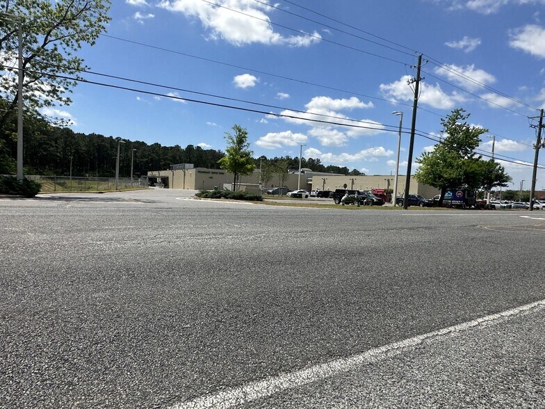 More Photos Of 2853/ 2861 Airport Rd, Crestview Land For Sale