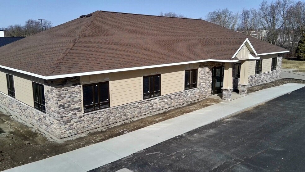 Primary Photo Of 307 N Mantorville Ave, Kasson Office For Lease
