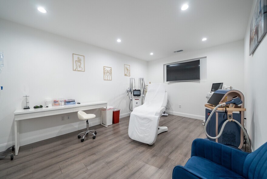 More Photos Of 2020 N Glenoaks Blvd, Burbank Medical For Lease