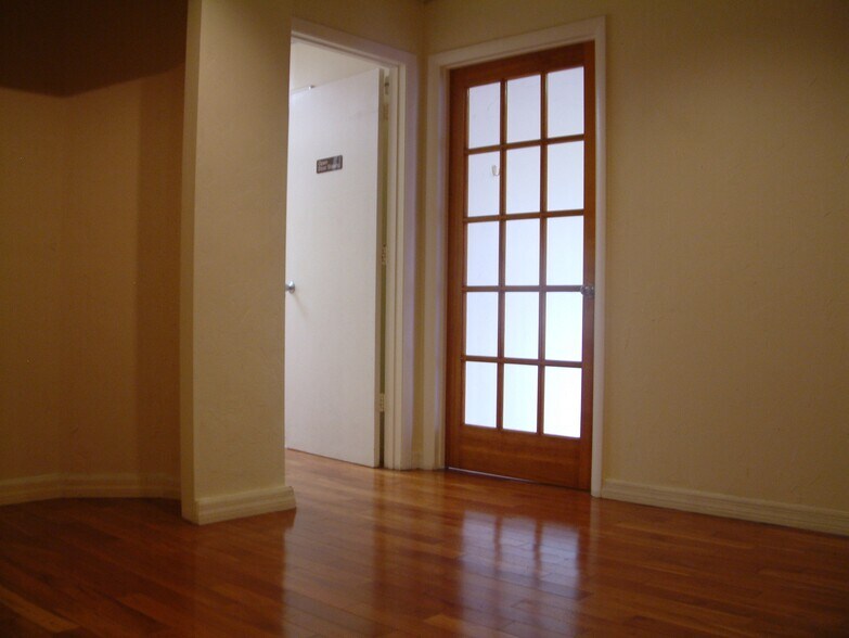 More Photos Of 2699 Stirling Rd, Fort Lauderdale Medical For Lease