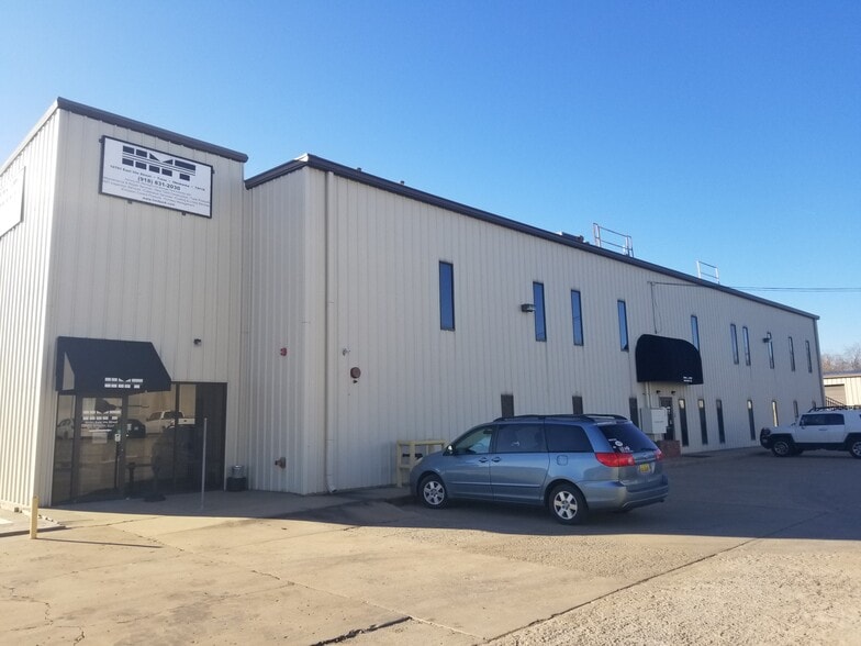 More Photos Of 10701 E Ute St, Tulsa Manufacturing For Sale
