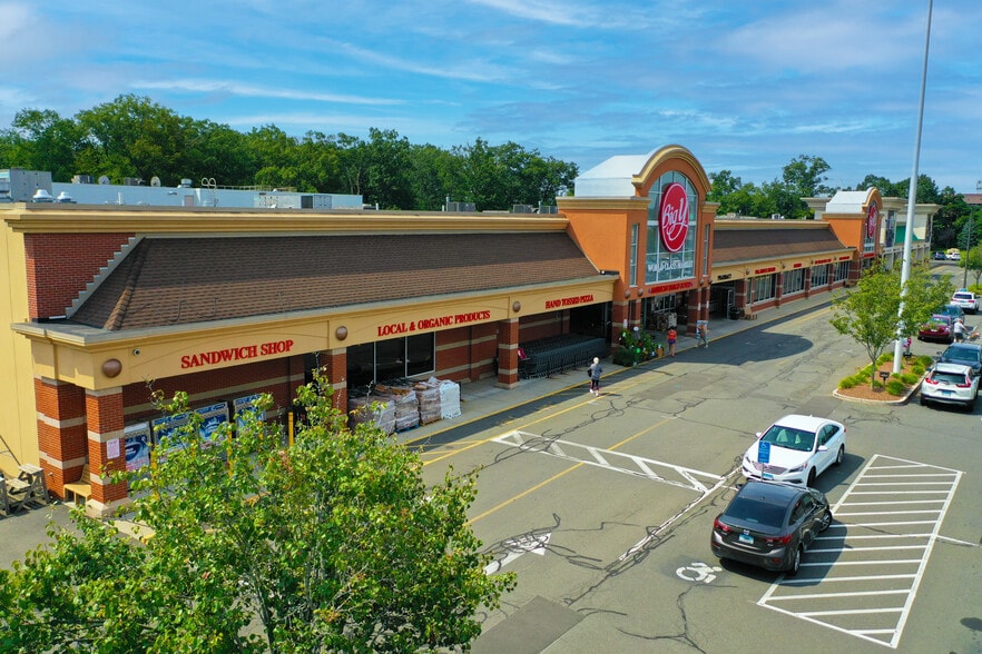 More Photos Of 225-505 Hawley Ln, Stratford Unknown For Sale