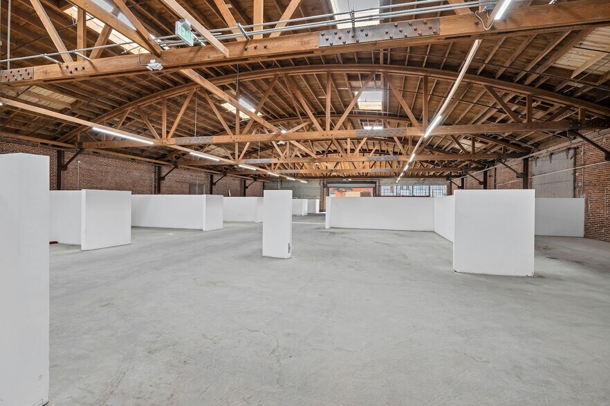More Photos Of 707 E 7th St, Los Angeles Manufacturing For Lease