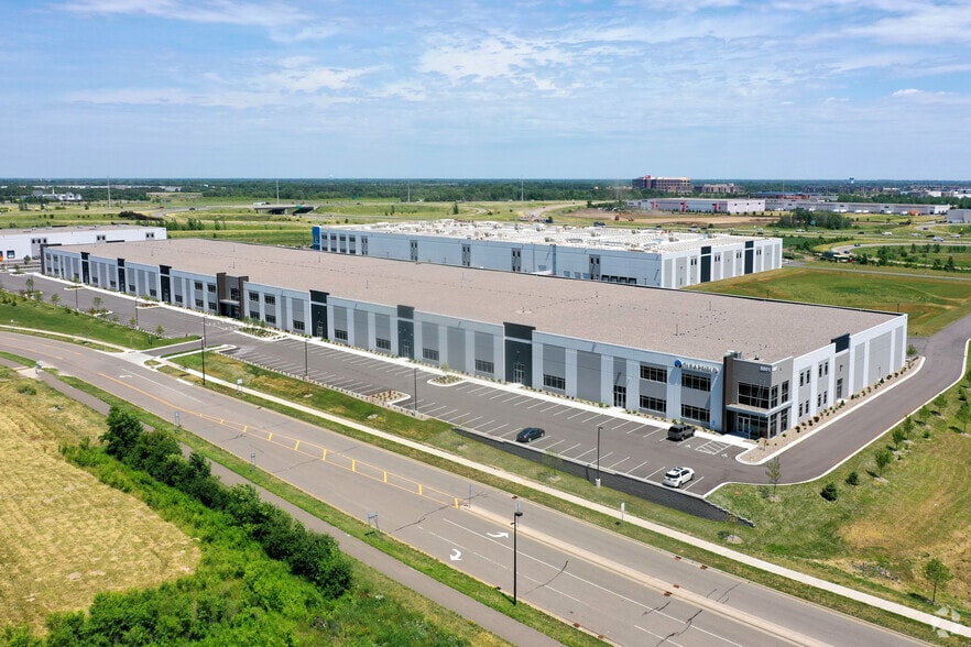 More Photos Of 8801 95th Ave, Brooklyn Park Warehouse For Lease