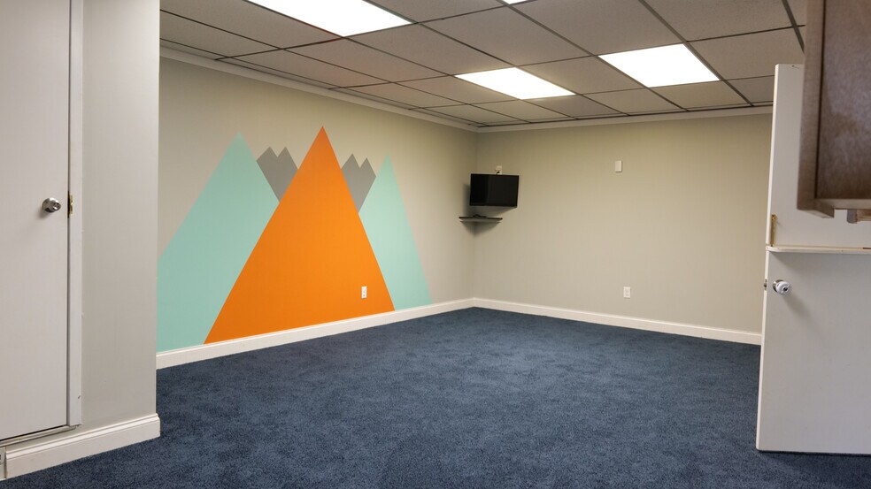 More Photos Of 690 Morgantown Rd, Uniontown Religious Facility For Sale