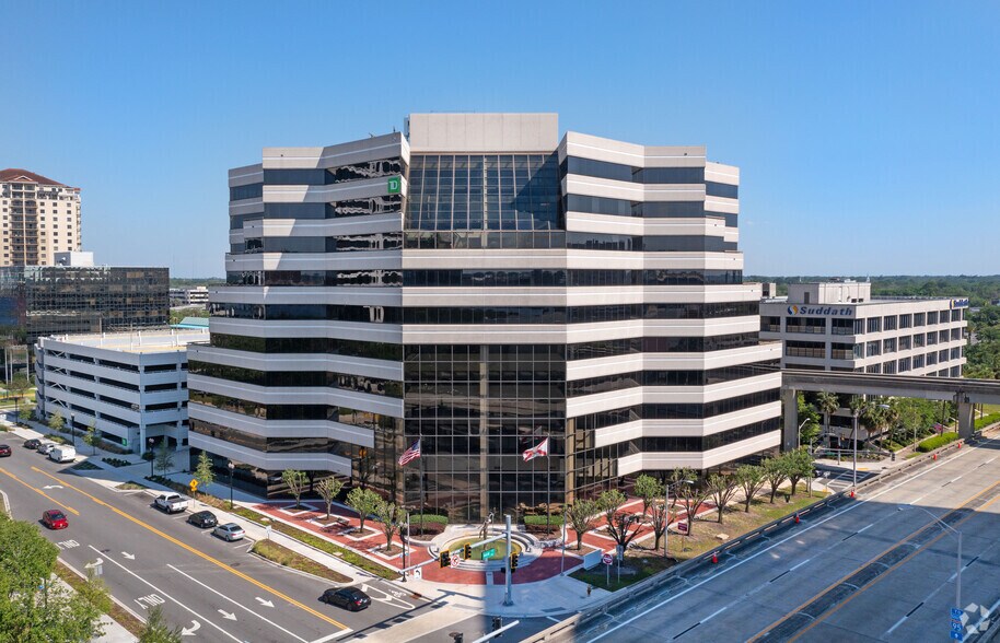 More Photos Of 1200 Riverplace Blvd, Jacksonville Office For Lease