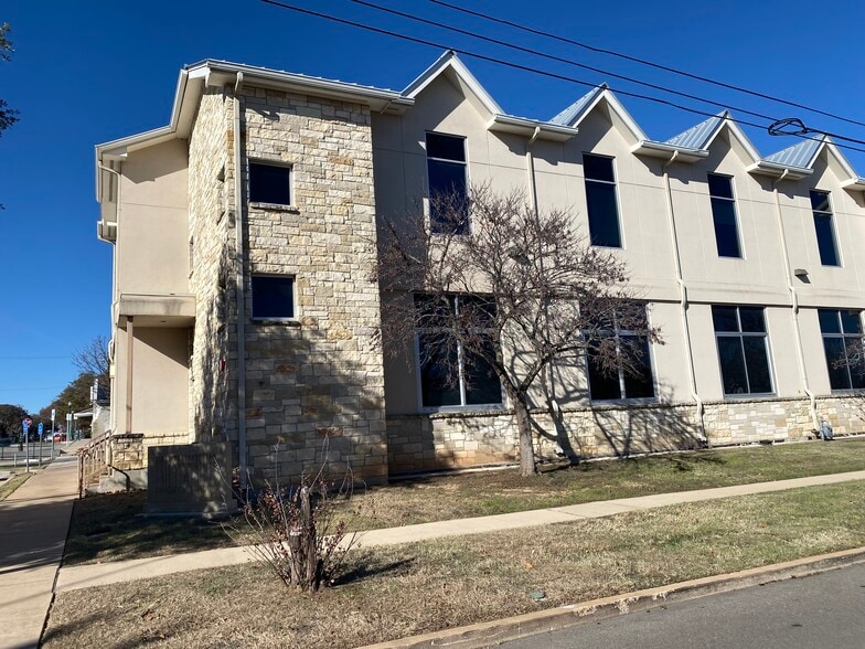 Primary Photo Of 703 S Church St, Georgetown Coworking Space