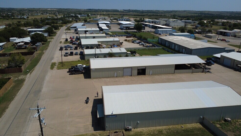 More Photos Of 5435 Old Granbury Rd, Granbury Unknown For Lease