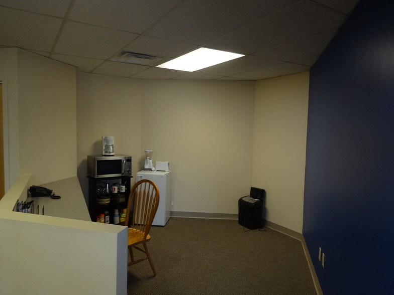 More Photos Of 200 Centerville Rd, Warwick Office Residential For Lease