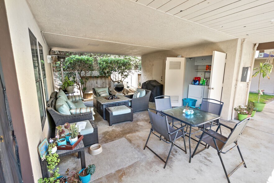 More Photos Of 612 N Freeman St, Oceanside Apartments For Sale