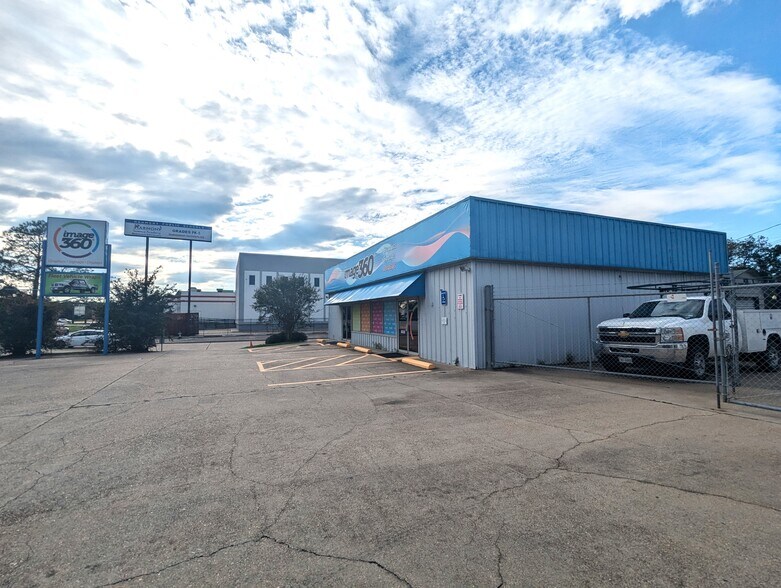 More Photos Of 3920 Phelan Blvd, Beaumont General Retail For Sale