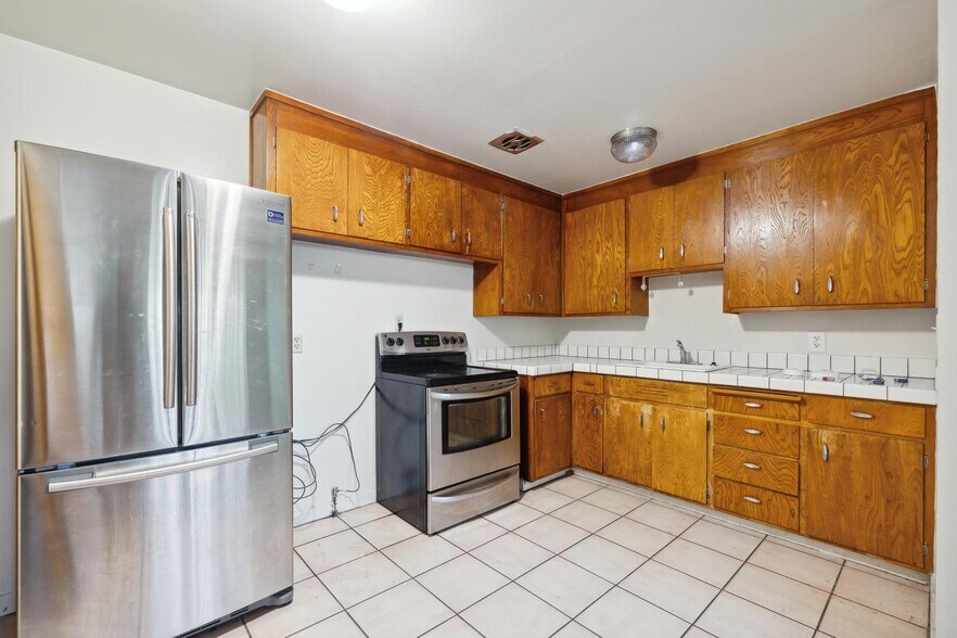 More Photos Of 1612 Parker St, Berkeley Apartments For Sale