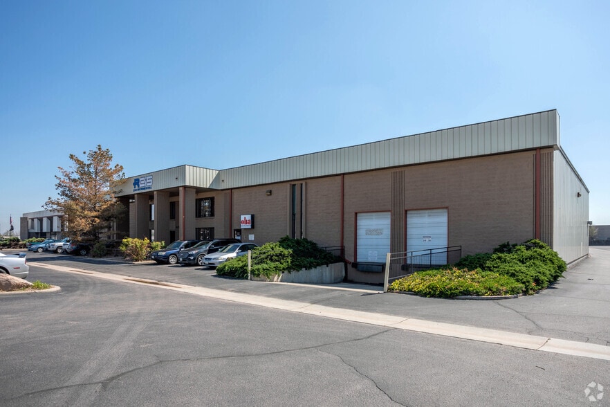 Primary Photo Of 5720 Holly St, Commerce City Manufacturing For Lease