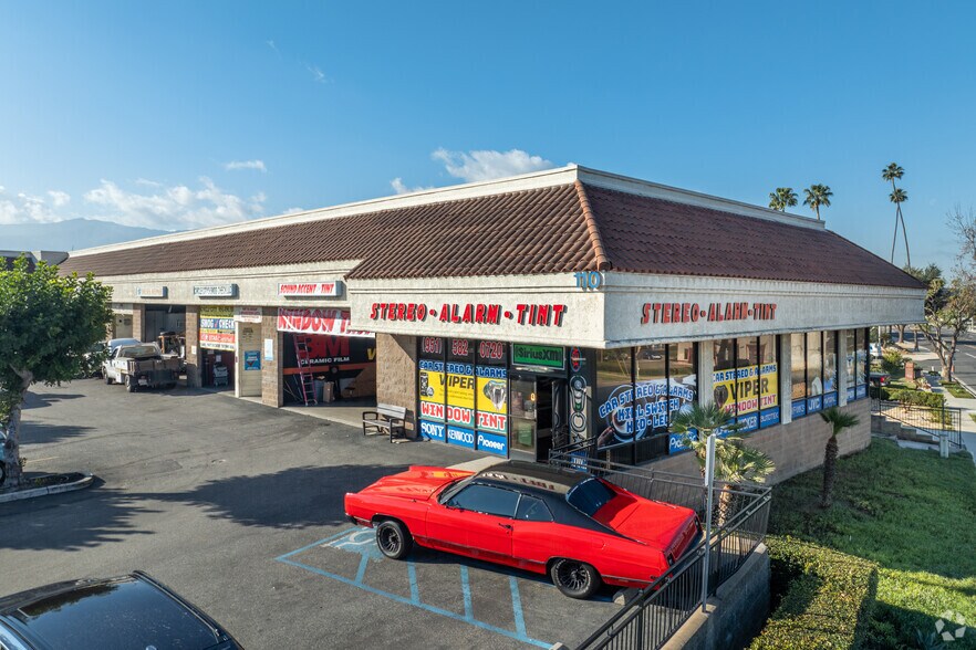 More Photos Of 110 N Washburn Cir, Corona Storefront Retail Office For Lease