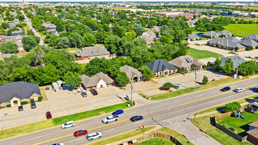 More Photos Of 14000 N Western Ave, Edmond Office For Sale