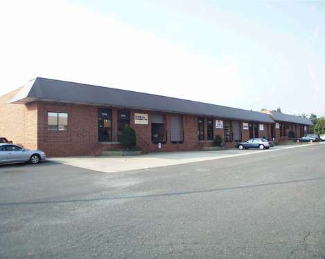 More Photos Of 11156-11174 Downs Rd, Pineville Light Distribution For Lease