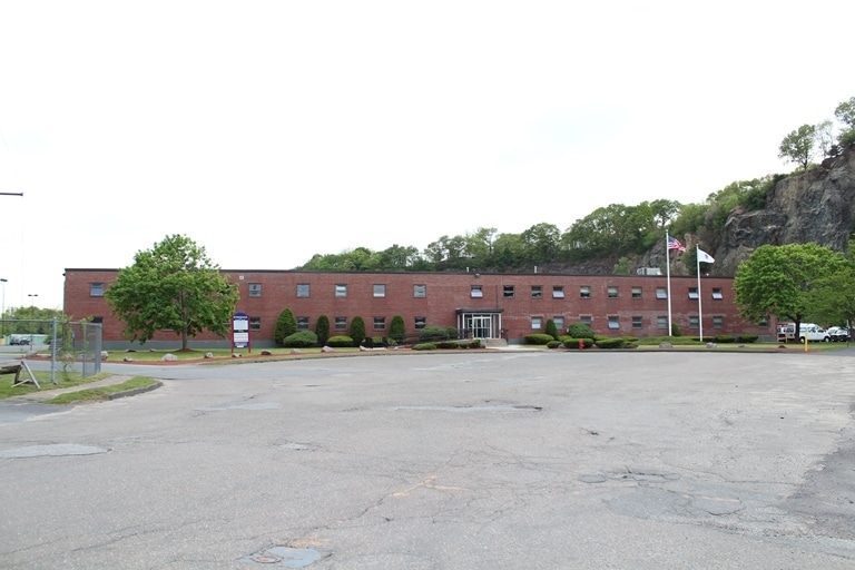 More Photos Of 10 Micro Dr, Woburn Warehouse For Lease