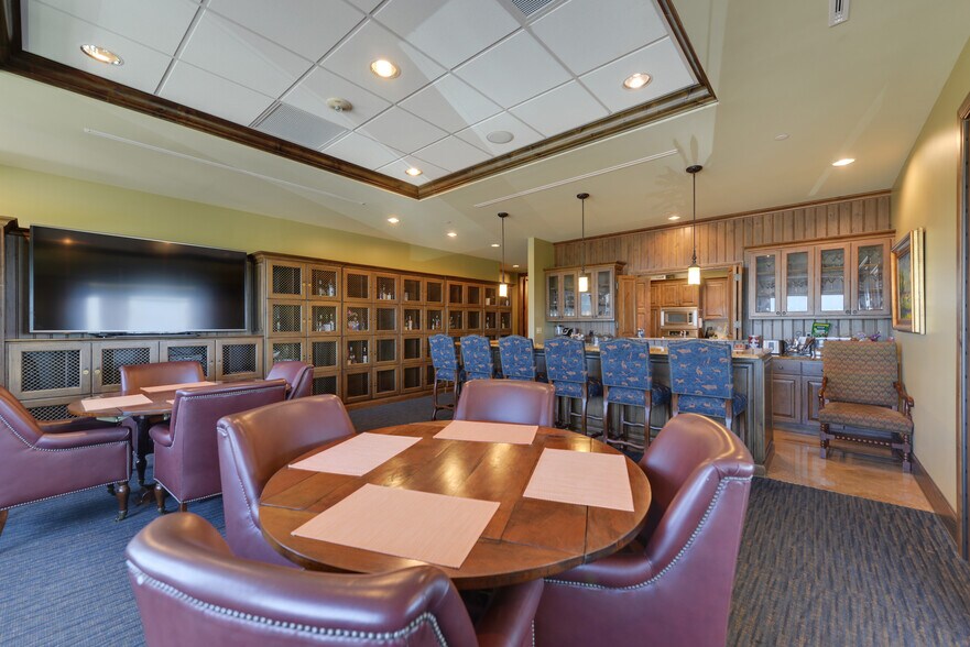 More Photos Of 7373 N Broadway St, San Antonio Office For Lease