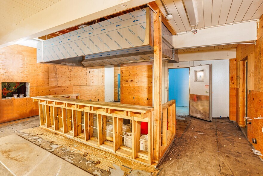 More Photos Of 41515 SE Thomas Rd, Sandy Schools For Lease