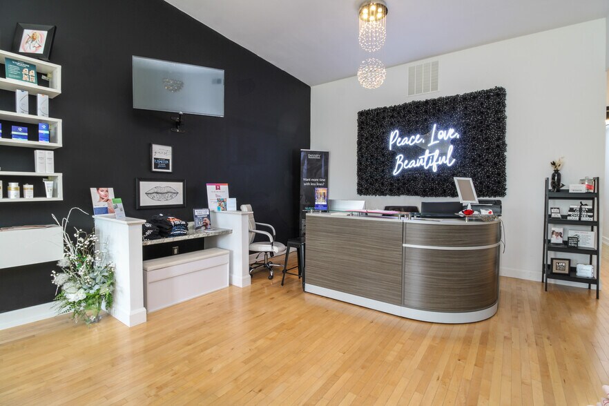 More Photos Of , Marietta General Retail For Sale