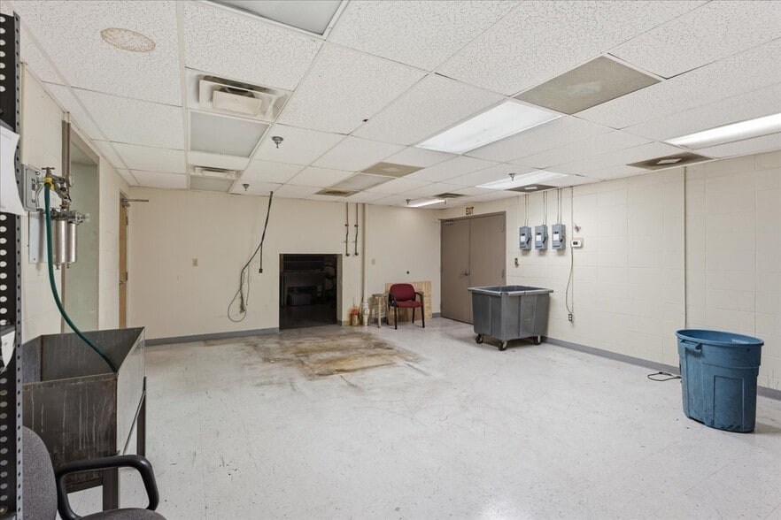 More Photos Of 1609 W 1st North St, Morristown Loft Creative Space For Sale