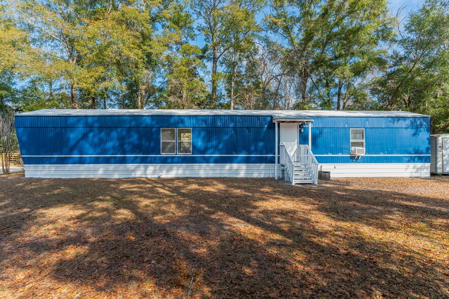 More Photos Of 341 Madison St, Freeport Multifamily For Sale