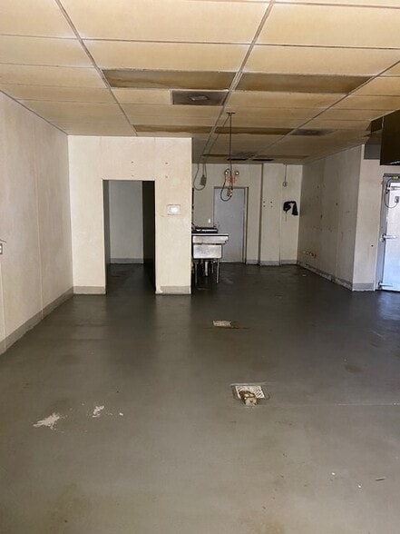 More Photos Of 10071 Broad River Rd, Irmo Unknown For Lease