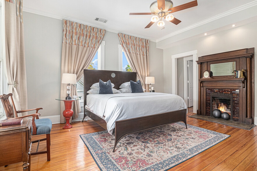 More Photos Of 410 E Church St, Monroe Hospitality For Sale