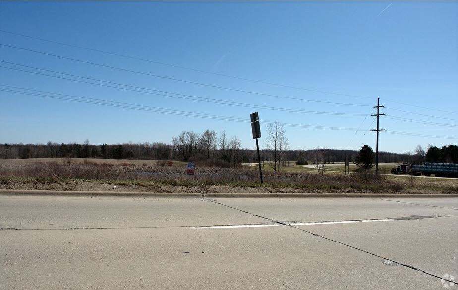 More Photos Of M-24 @ Turrill Rd, Lapeer Land For Lease