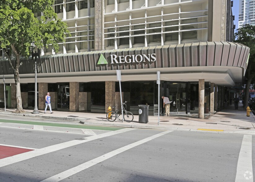 More Photos Of 235 SE 1st St, Miami Office For Lease