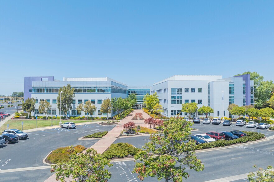 More Photos Of 7999 Gateway Blvd, Newark Research And Development For Lease