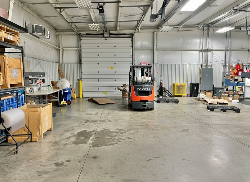 More Photos Of 980 Executive Dr, Warsaw Warehouse For Sale