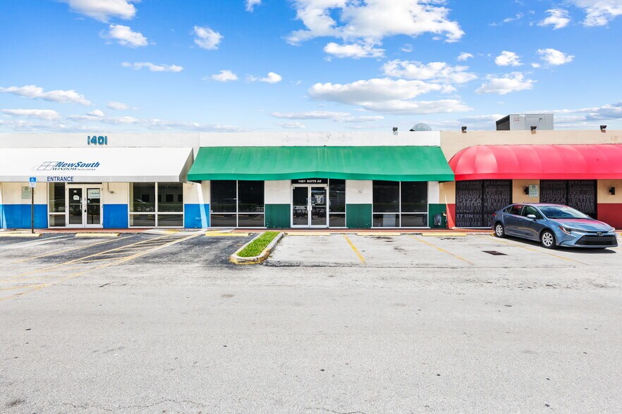 More Photos Of 1401 S State Road 7, North Lauderdale Unknown For Lease