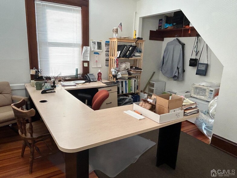 More Photos Of 227 Main St, Woodbridge Office For Sale