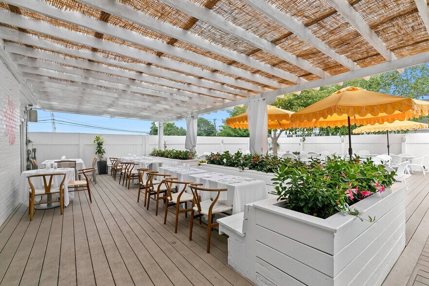 More Photos Of 281 County Road 39A, Southampton Hotel For Sale